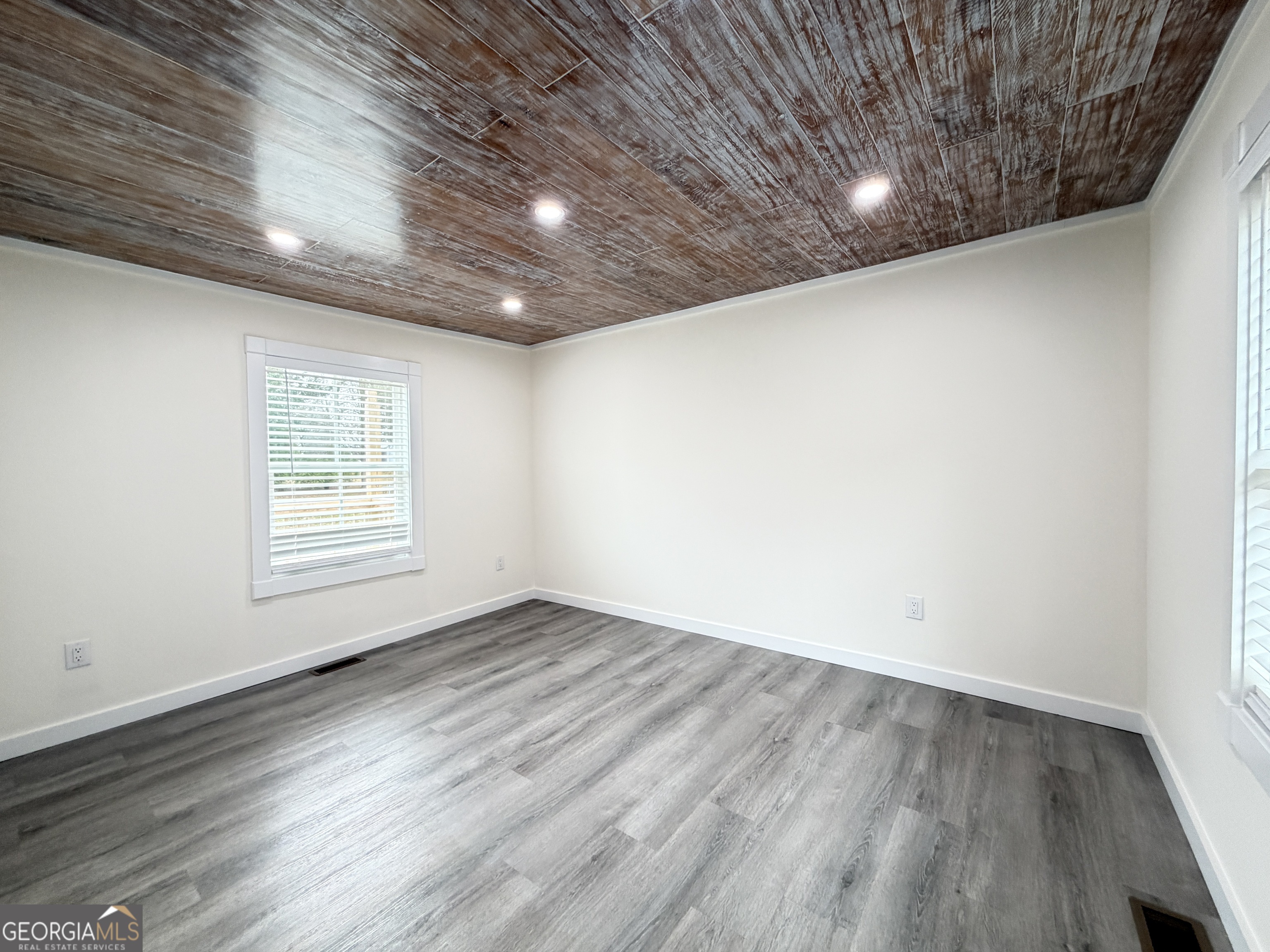 682 Lakeside Circle Cornelia, GA 30531 - Photo 16 of 32