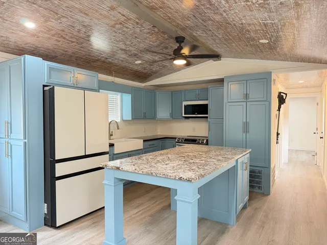 $189,900 | 682 Lakeside Circle, Cornelia, GA 30531