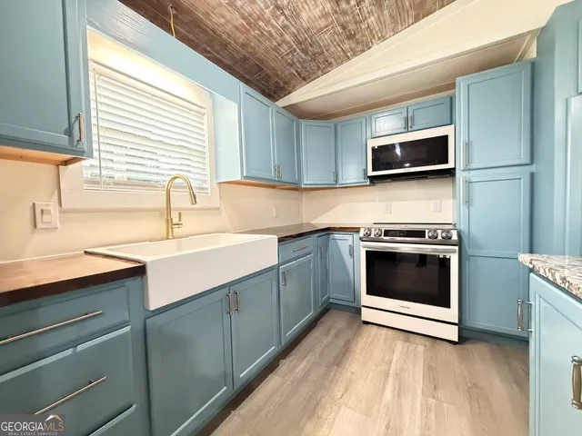 $189,900 | 682 Lakeside Circle, Cornelia, GA 30531