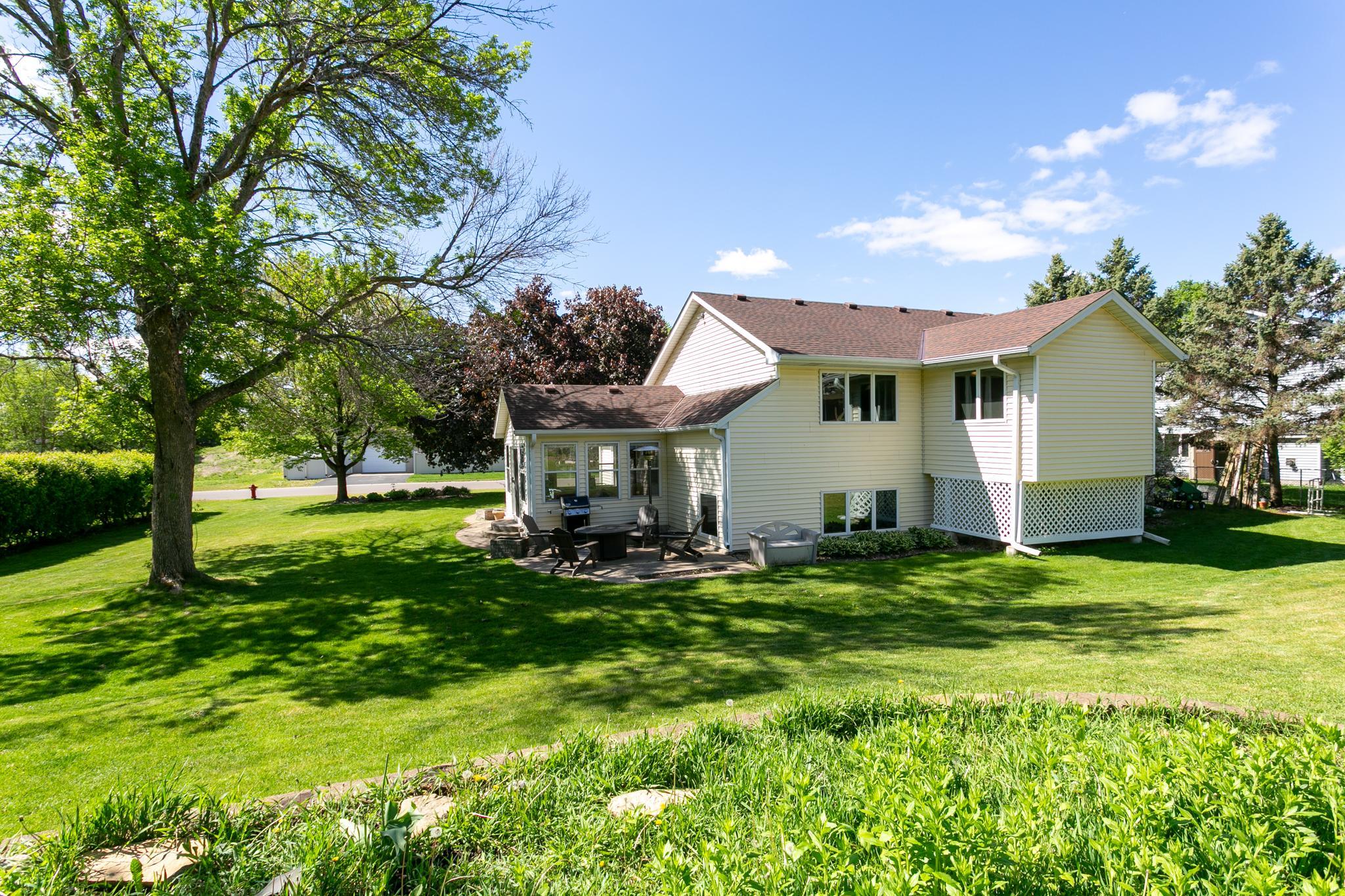 7488 Newbury Road Woodbury, MN 55125 - Photo 31 of 39