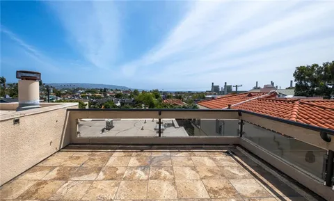 $1,999,999 | 818 North Juanita Avenue, Unit B, Redondo Beach, CA 90277