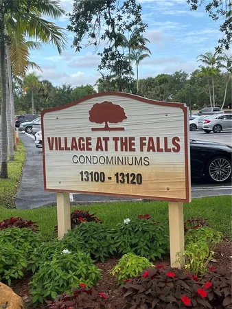 $1,900 | 13120 Southwest 92nd Avenue, Unit B208, Miami, FL 33176