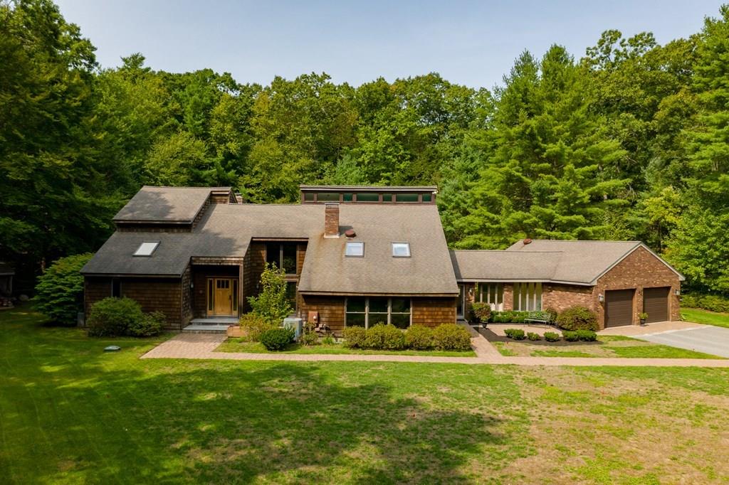 41 Woods Road Norwell, MA 02061 - Photo 1 of 42 Gallery Image 1