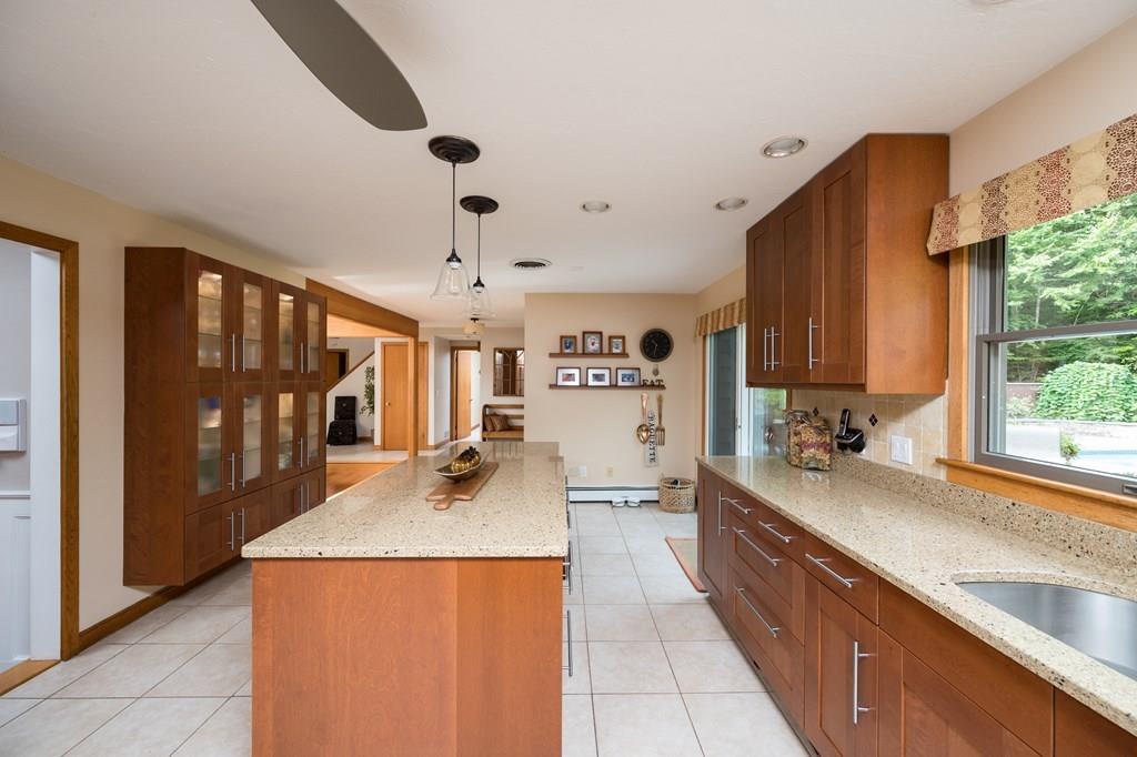 41 Woods Road Norwell, MA 02061 - Photo 5 of 42 Gallery Image 5