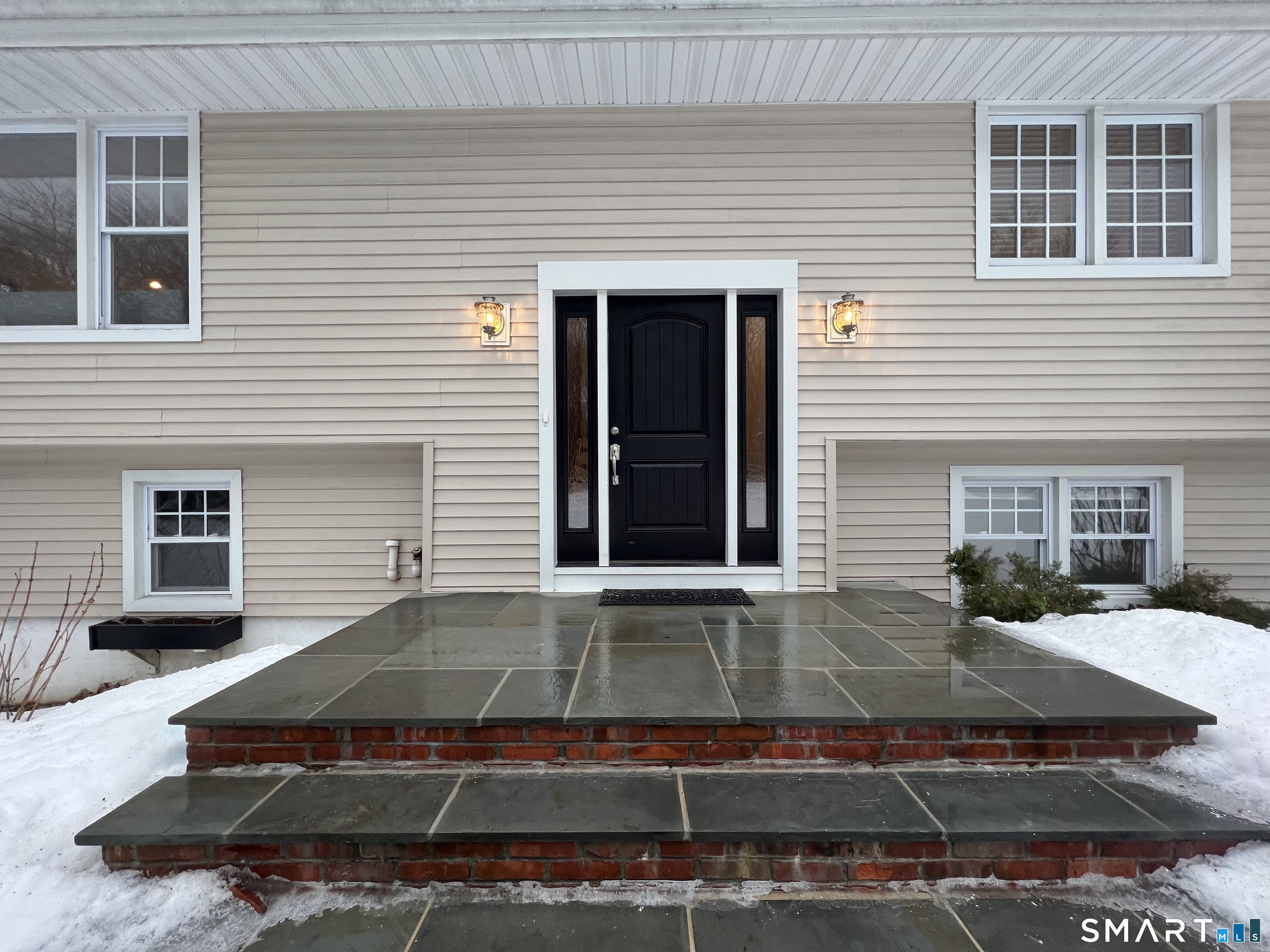 221 Catalpa Road Wilton, CT 06897 - Photo 37 of 39