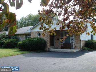 207 West County Line Road Hatboro, PA 19040 - Photo 1 of 8 Exterior Front