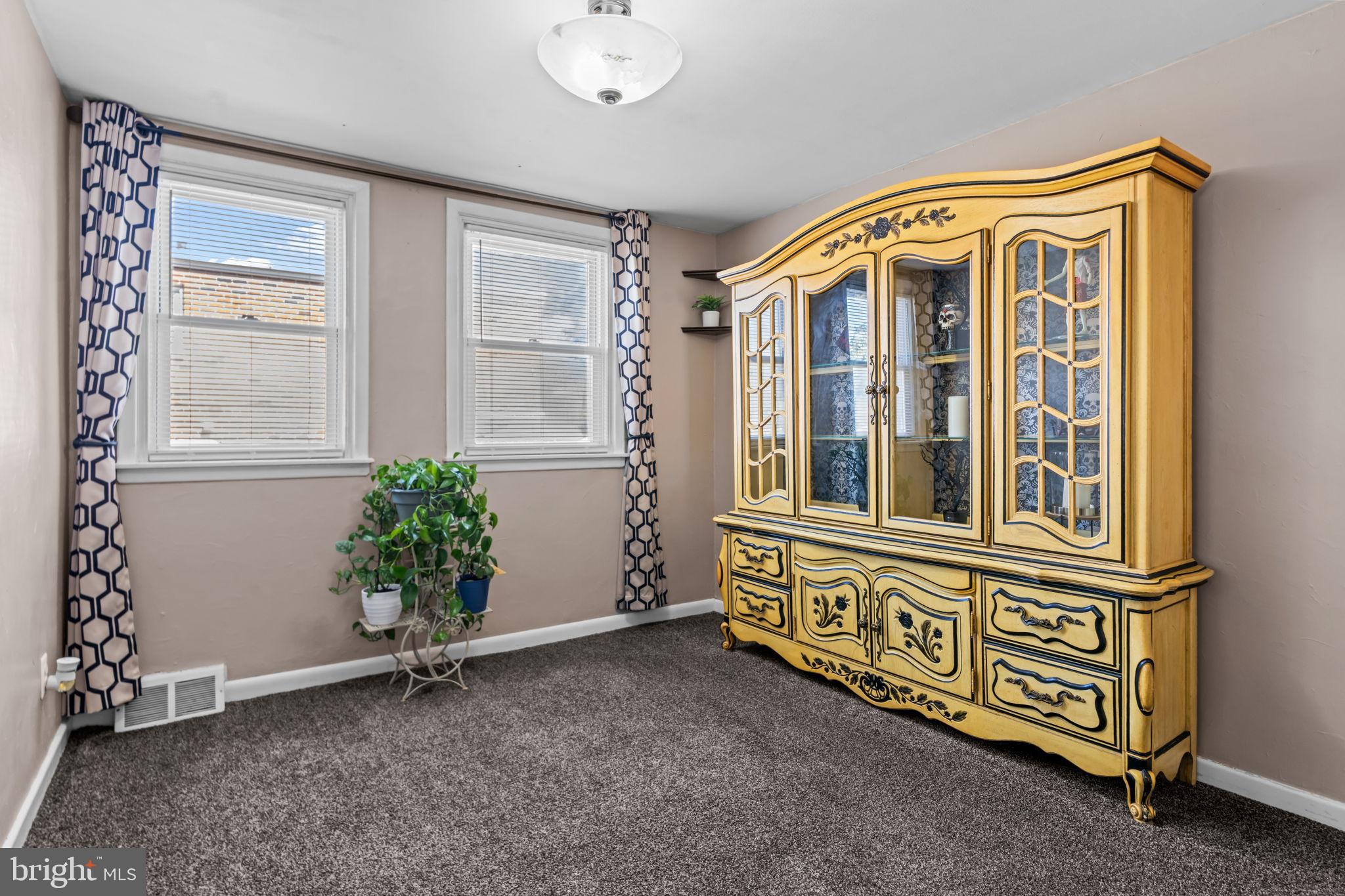 809 Millwood Road Philadelphia, PA 19115 - Photo 7 of 22