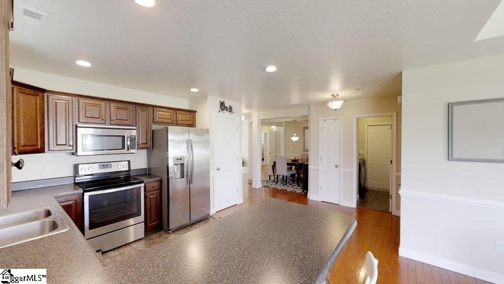 106 Wofford Road Taylors, SC 29687 - Photo 3 of 30 Gallery Image 3
