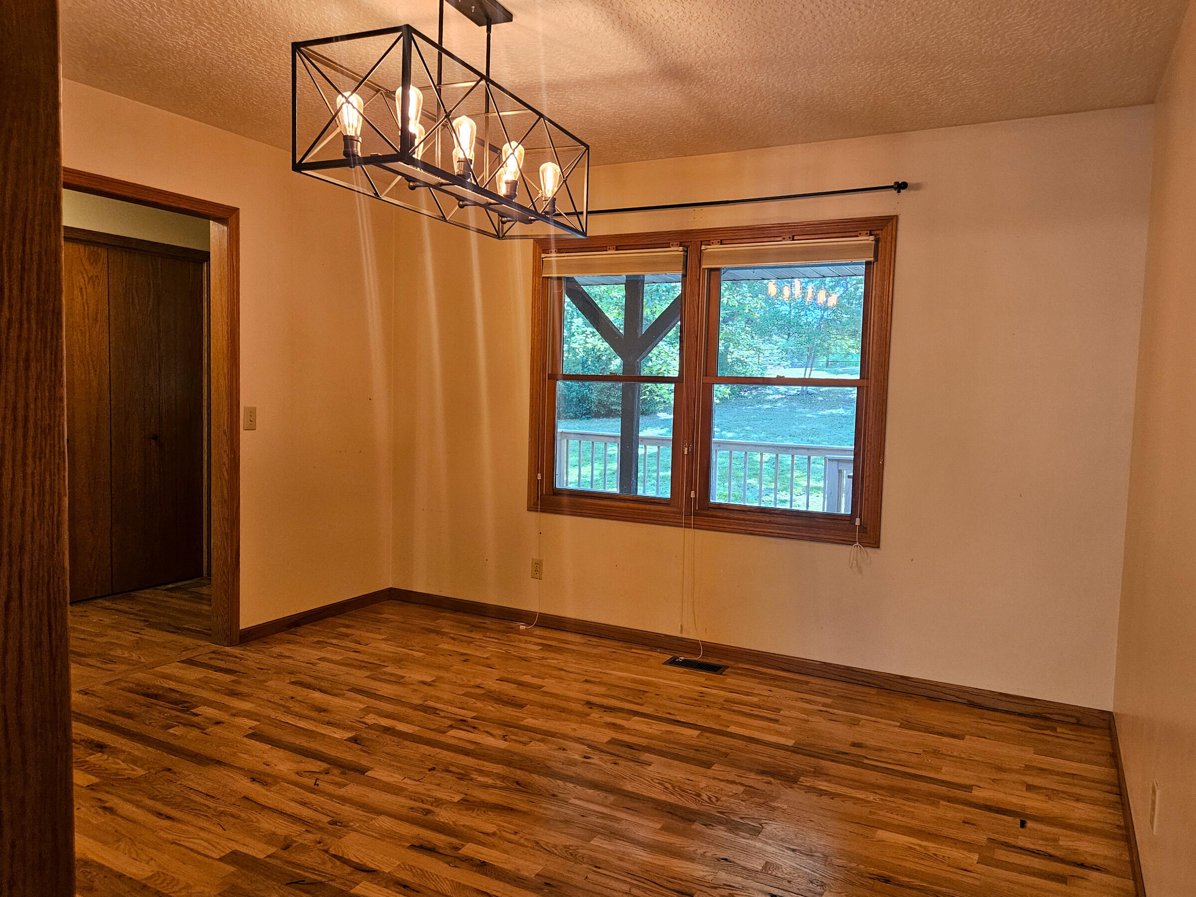 6689 Douglas Road Houston, MO 65483 - Photo 34 of 62 20260514_102641
