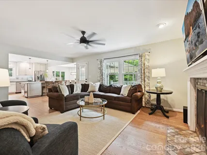 $1,250,000 | 327 Whitestone Road, Charlotte, NC 28270