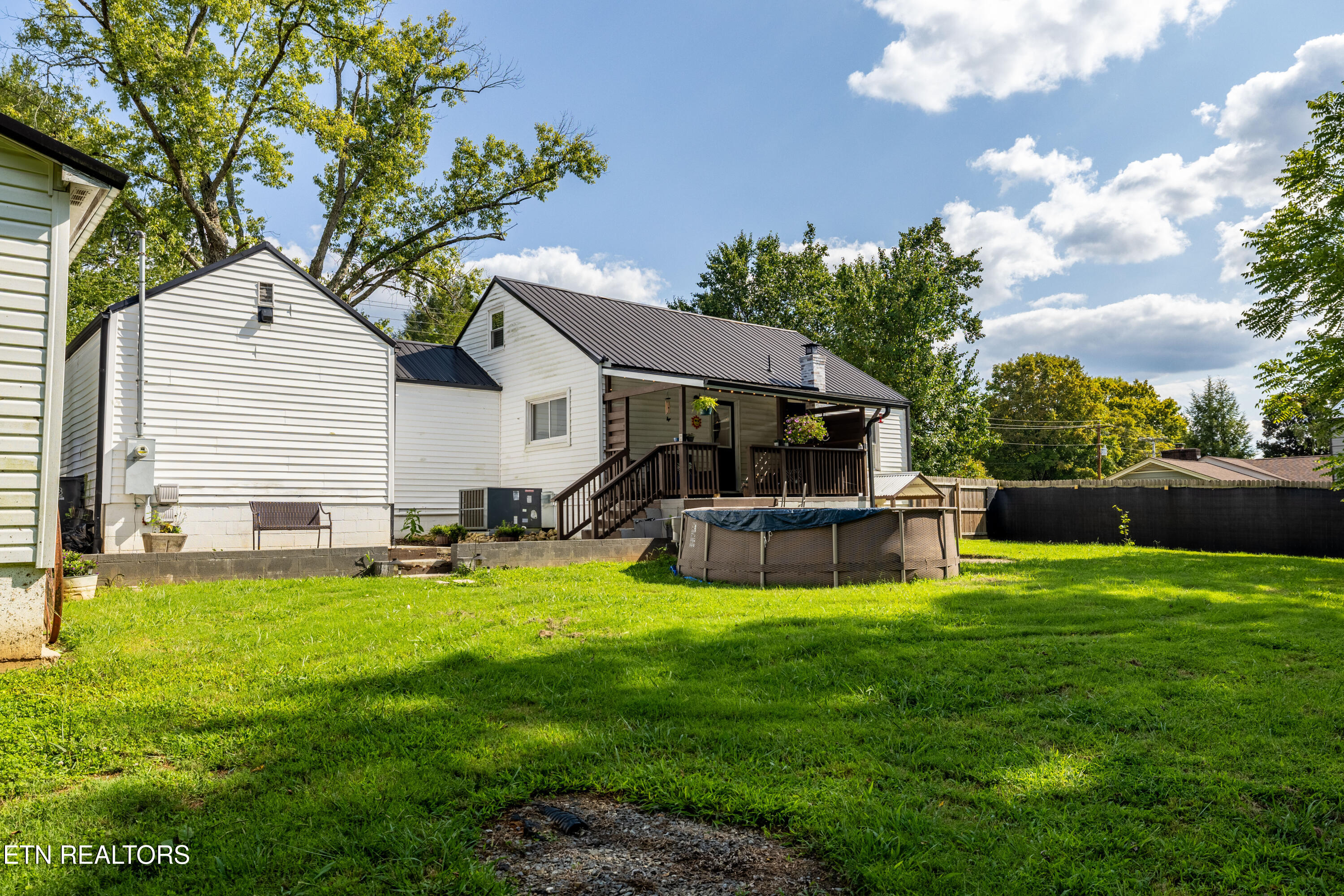 4149 Sevierville Road Maryville, TN 37804 - Photo 32 of 44 Nice Shade