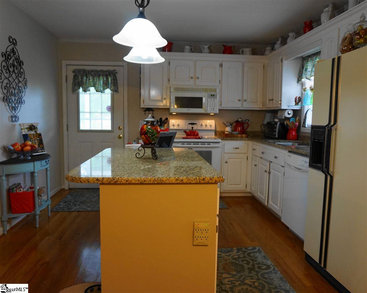 1925 Highway 418 Pelzer, SC 29669 - Photo 15 of 32 Gallery Image 15