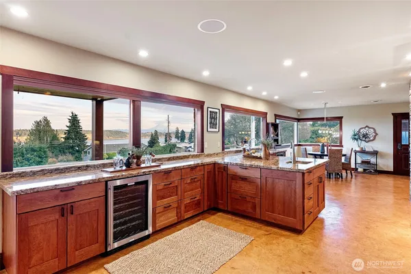 $1,950,000 | 6916 Soundview Drive, Gig Harbor, WA 98335