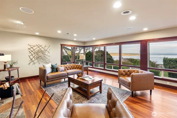 $1,950,000 | 6916 Soundview Drive, Gig Harbor, WA 98335