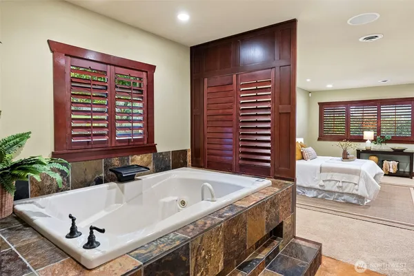 $1,950,000 | 6916 Soundview Drive, Gig Harbor, WA 98335