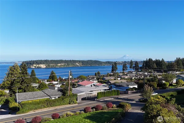 $1,950,000 | 6916 Soundview Drive, Gig Harbor, WA 98335