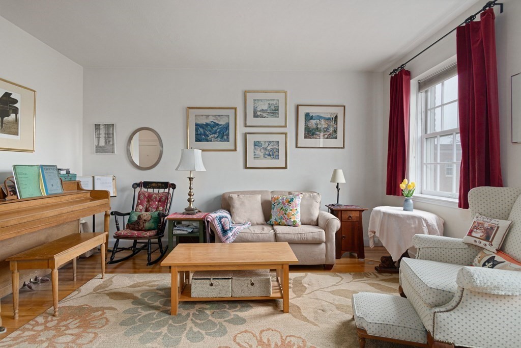 36 Browne Street, Unit 6 Brookline, MA 02446 - Photo 2 of 19
