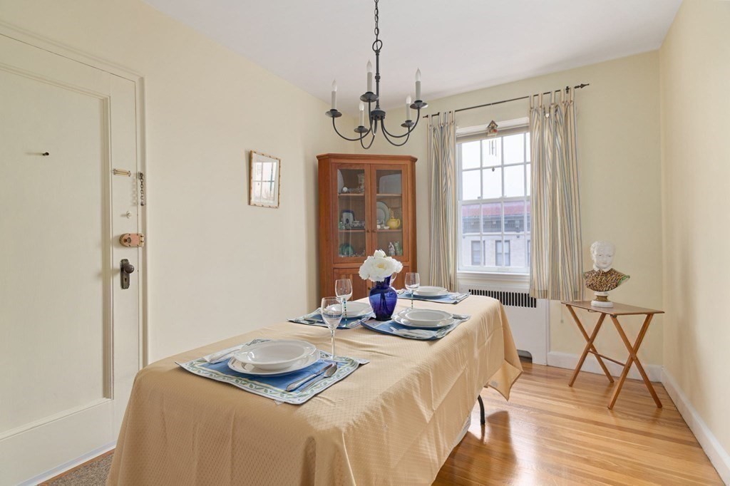 36 Browne Street, Unit 6 Brookline, MA 02446 - Photo 7 of 19