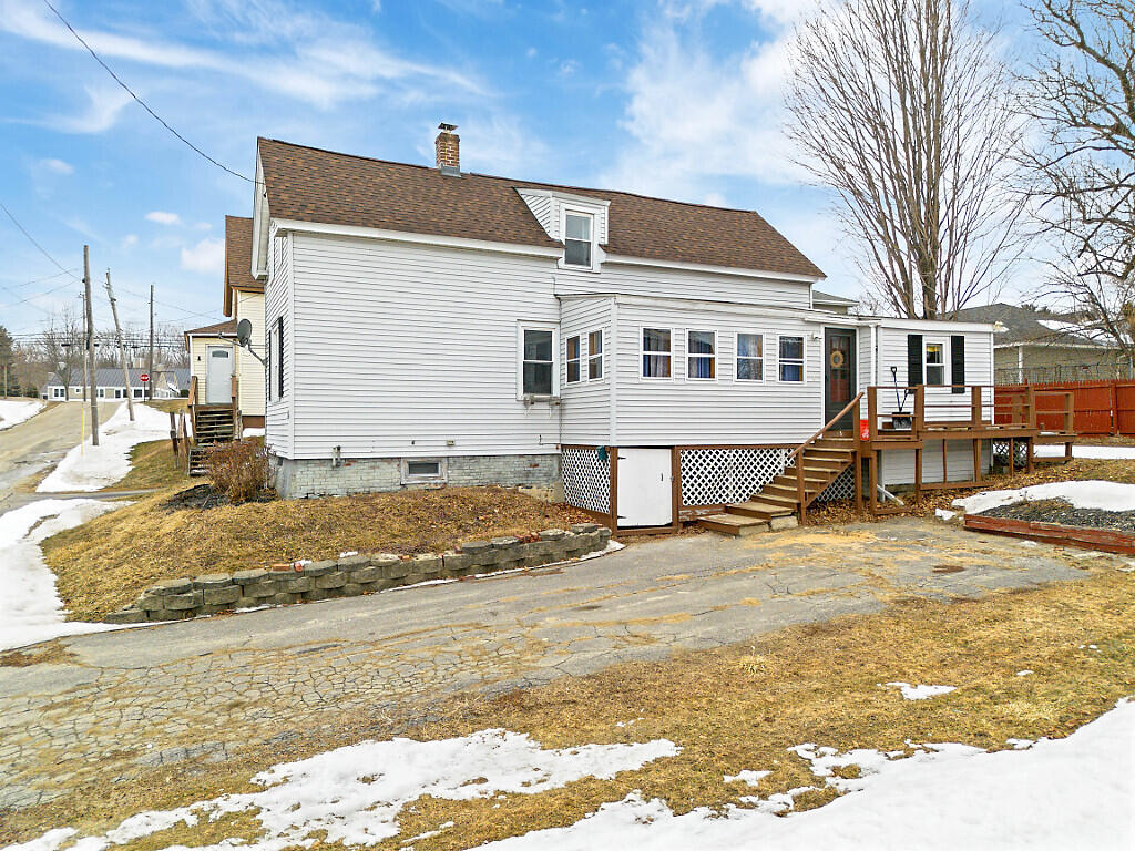 6 Linden Street Waterville, ME 04901 - Photo 2 of 34 Right Side View