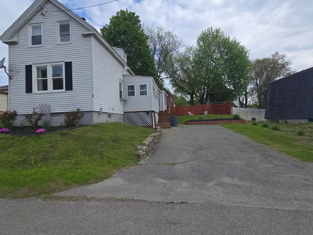$229,999 | 6 Linden Street, Waterville, ME 04901