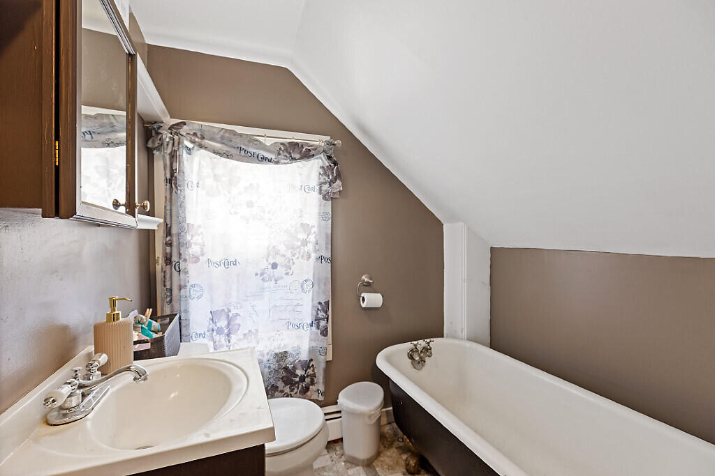 6 Linden Street Waterville, ME 04901 - Photo 22 of 34 2nd Floor Bath