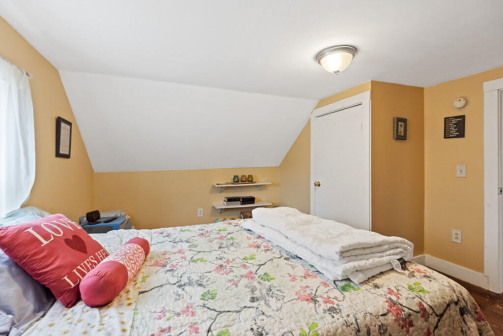 6 Linden Street Waterville, ME 04901 - Photo 30 of 34 Bedroom 3