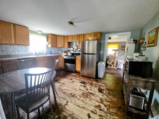 $229,999 | 6 Linden Street, Waterville, ME 04901