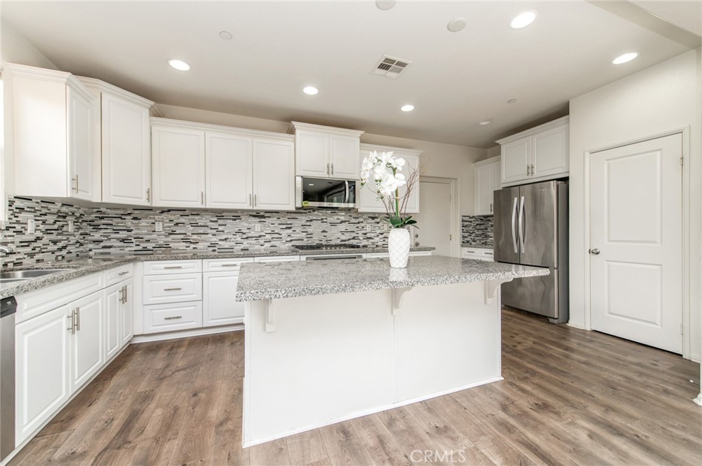 149 Acamar Irvine, CA 92618 - Photo 11 of 31