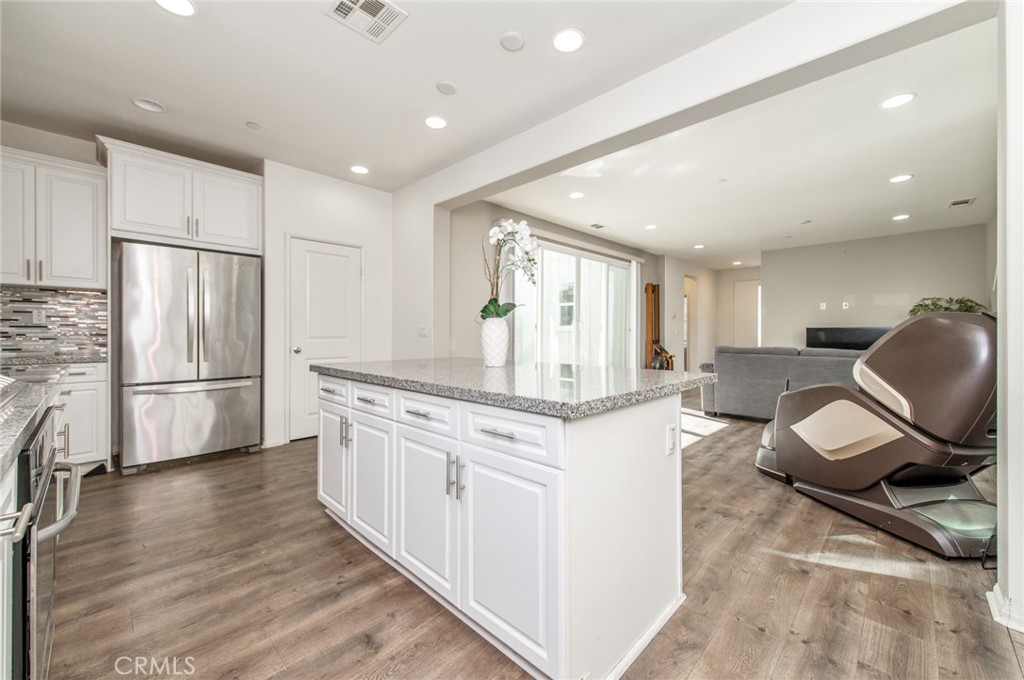 149 Acamar Irvine, CA 92618 - Photo 14 of 31