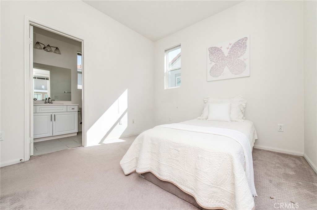 149 Acamar Irvine, CA 92618 - Photo 19 of 31