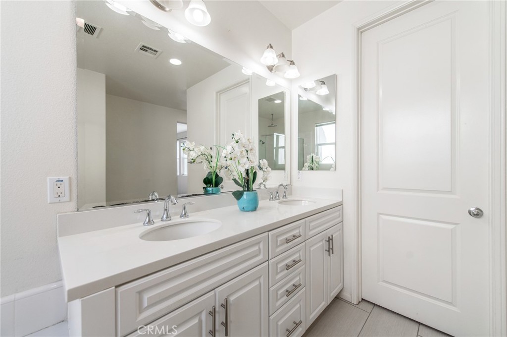 149 Acamar Irvine, CA 92618 - Photo 25 of 31