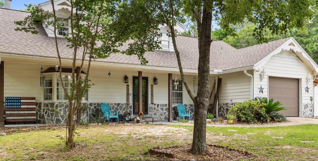 5986 Chardee Road Crestview, FL 32539 - Photo 1 of 20 Front