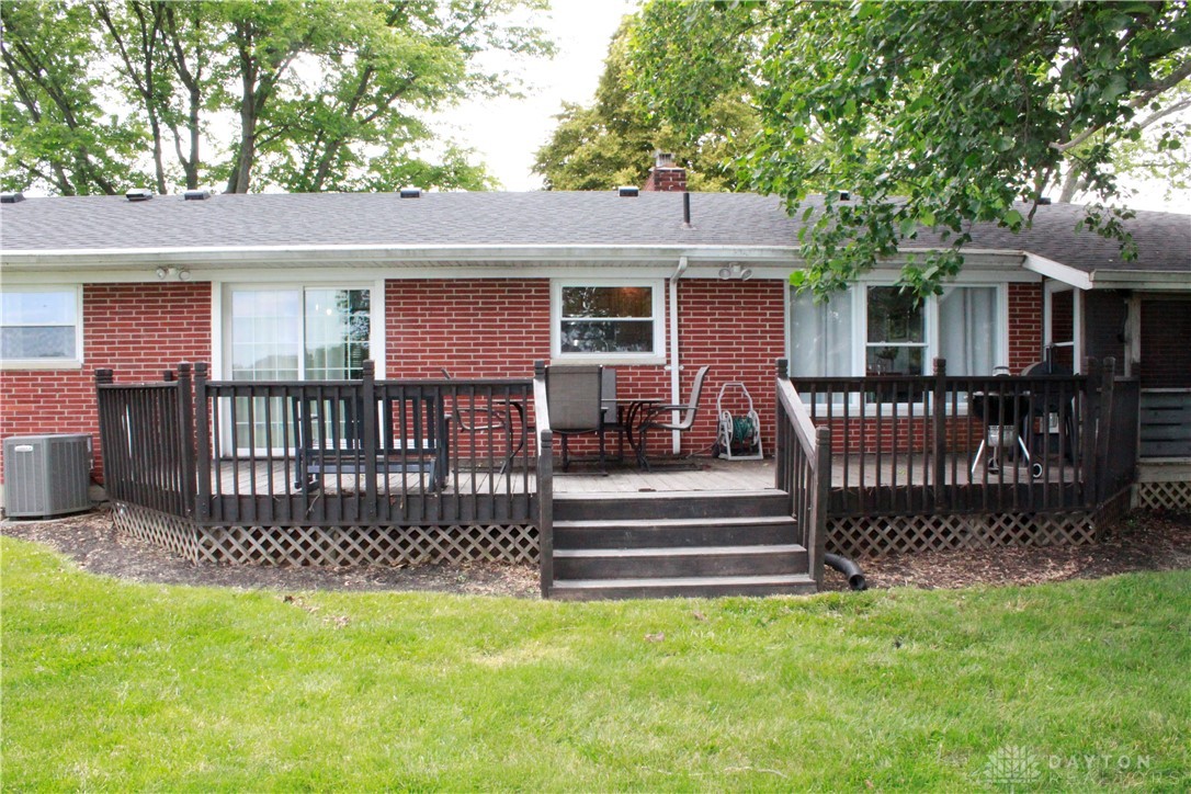 5848 Old Clifton Road Springfield, OH 45502 - Photo 34 of 43