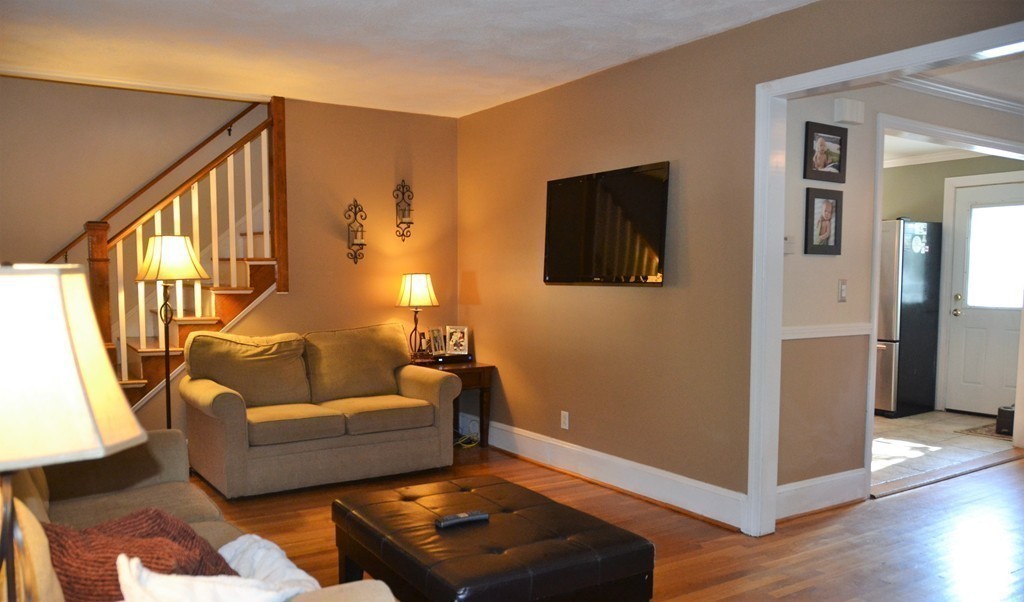 55 Katherine Road Stoneham, MA 02180 - Photo 9 of 22 Gallery Image 9