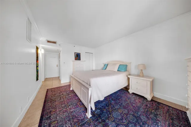 $375,000 | 7601 East Treasure Drive, Unit 1021, North Bay Village, FL 33141