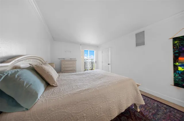 $375,000 | 7601 East Treasure Drive, Unit 1021, North Bay Village, FL 33141