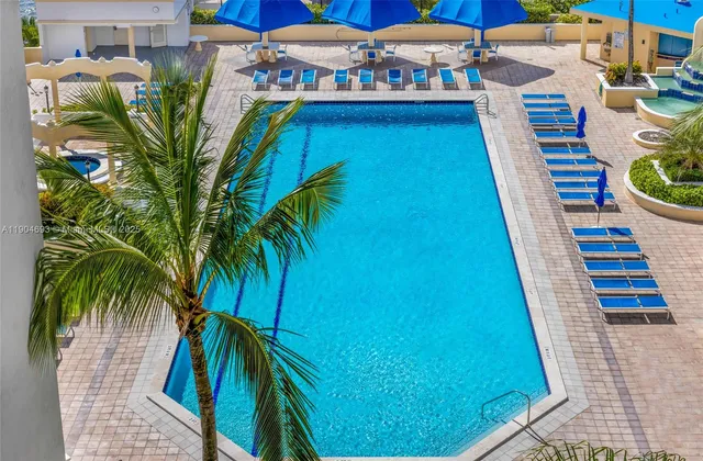 $375,000 | 7601 East Treasure Drive, Unit 1021, North Bay Village, FL 33141