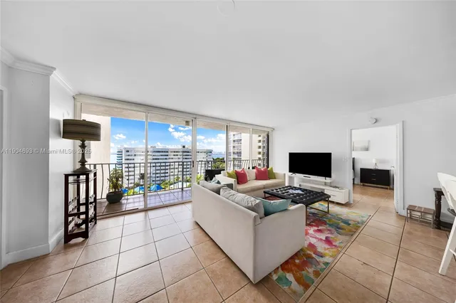 $375,000 | 7601 East Treasure Drive, Unit 1021, North Bay Village, FL 33141