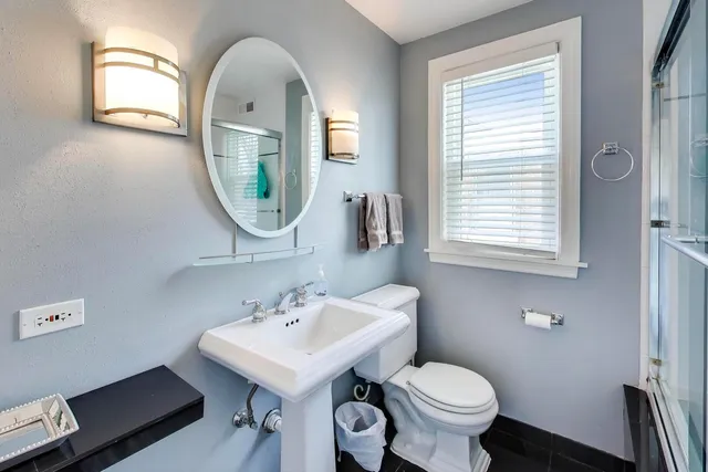 $389,000 | 7712 West Dickens Avenue, Elmwood Park, IL 60707