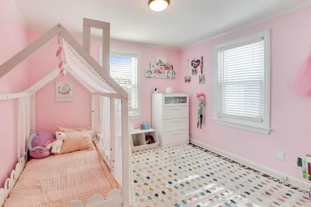 $389,000 | 7712 West Dickens Avenue, Elmwood Park, IL 60707