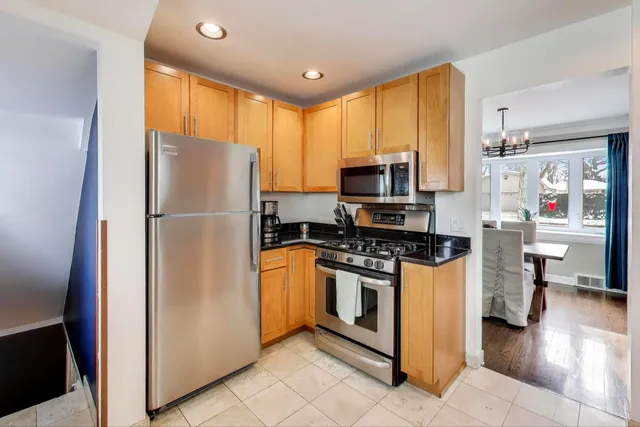 $389,000 | 7712 West Dickens Avenue, Elmwood Park, IL 60707