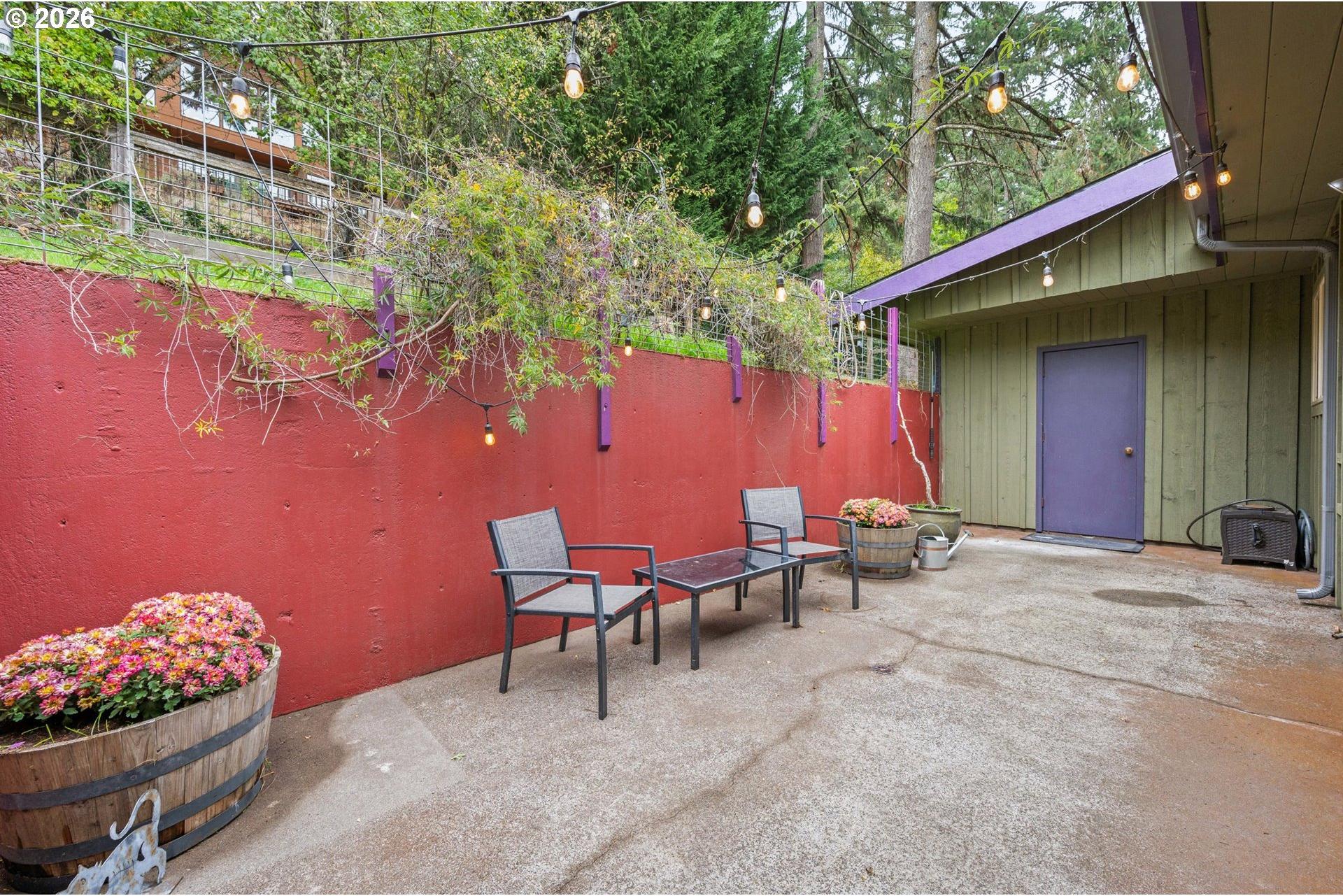 2765 Spring Boulevard Eugene, OR 97403 - Photo 38 of 44 Patio