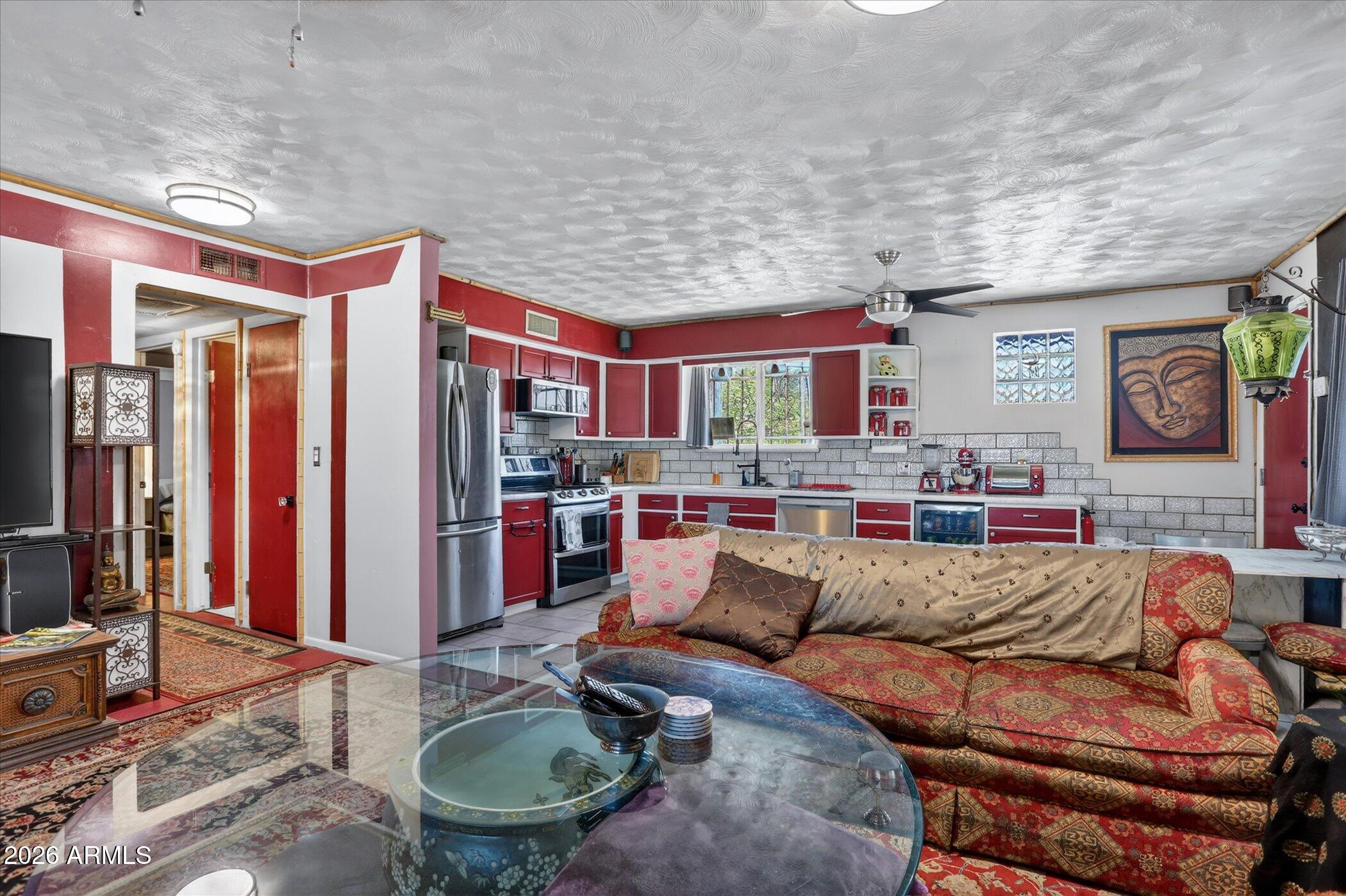 806 East Mountain View Road Phoenix, AZ 85020 - Photo 9 of 32