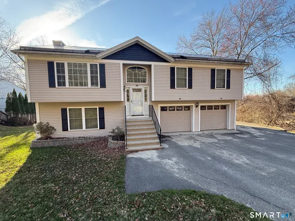 $379,000 | 775 Bucks Hill Road, Waterbury, CT 06704