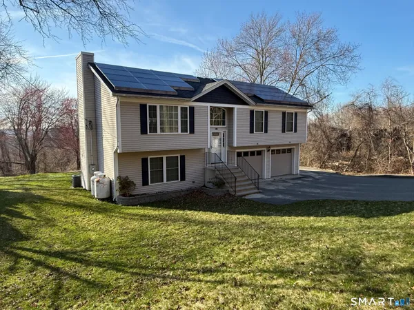 $379,000 | 775 Bucks Hill Road, Waterbury, CT 06704