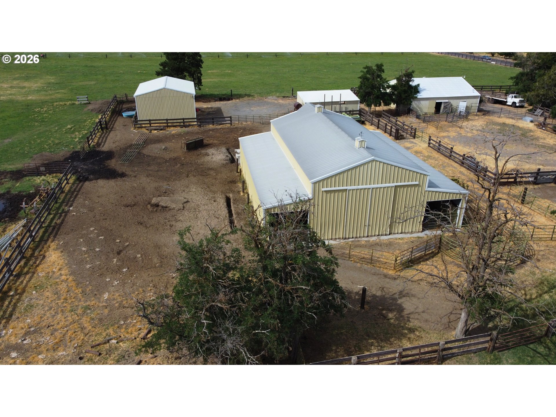79404 Powerline Road Hermiston, OR 97838 - Photo 4 of 35