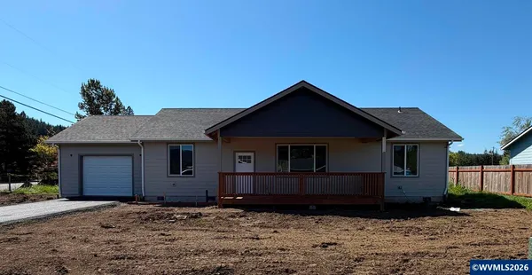 $369,900 | 1221 49th Avenue, Sweet Home, OR 97386