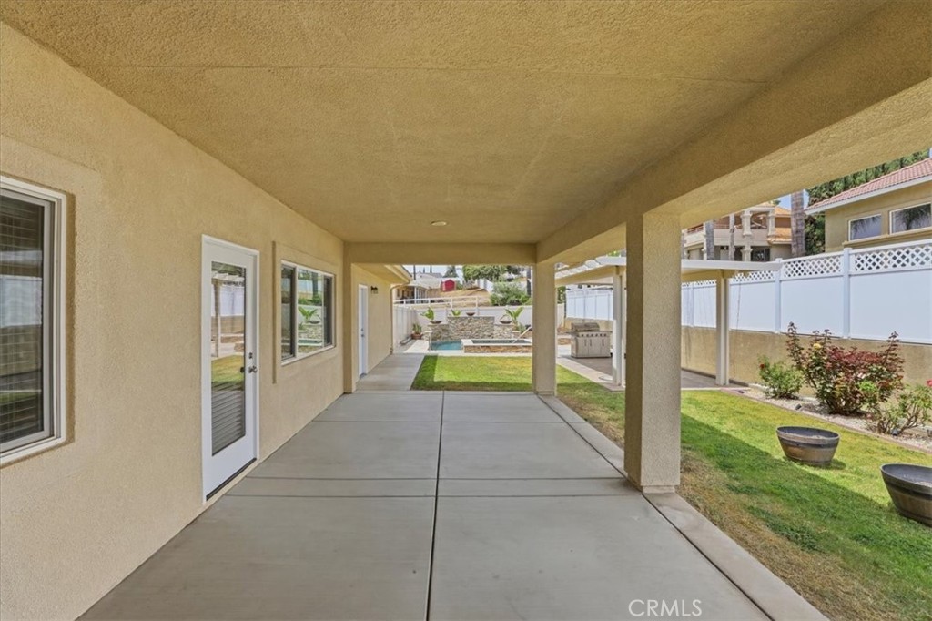 14202 Meadowlands Drive Riverside, CA 92503 - Photo 39 of 60