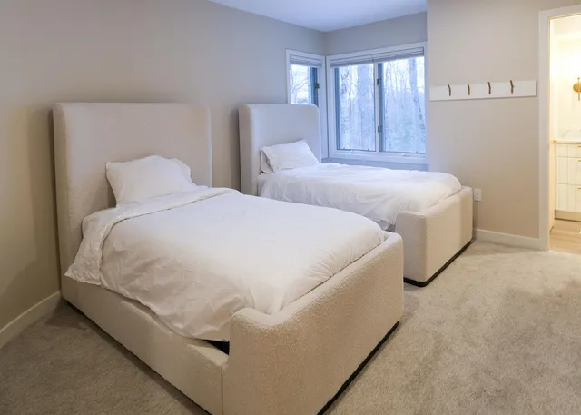 $1,600,000 | 56 Ledgewood Road, Unit C3/C4 GARAGE, Ludlow, VT 05149