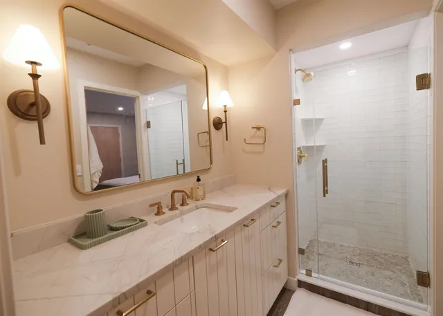 $1,600,000 | 56 Ledgewood Road, Unit C3/C4 GARAGE, Ludlow, VT 05149